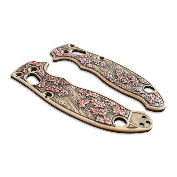 Spyderco Manix 2 maple handle scales - Sakura / hand-painted