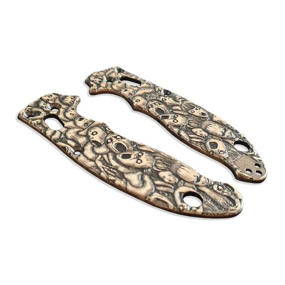 Scared Faces Lefty - Spyderco Manix 2 Knife Scales by Svechnikov Knives