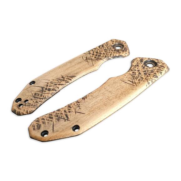 CIVIVI Brazen maple handle scales - Scratches / hand-painted