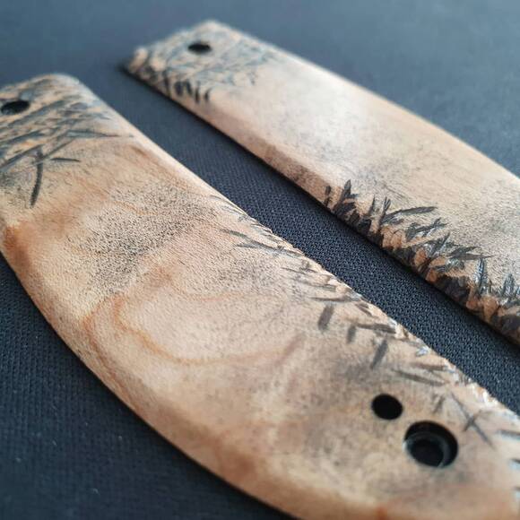 CIVIVI Trailblazer XL maple handle scales - Scratches / hand-painted