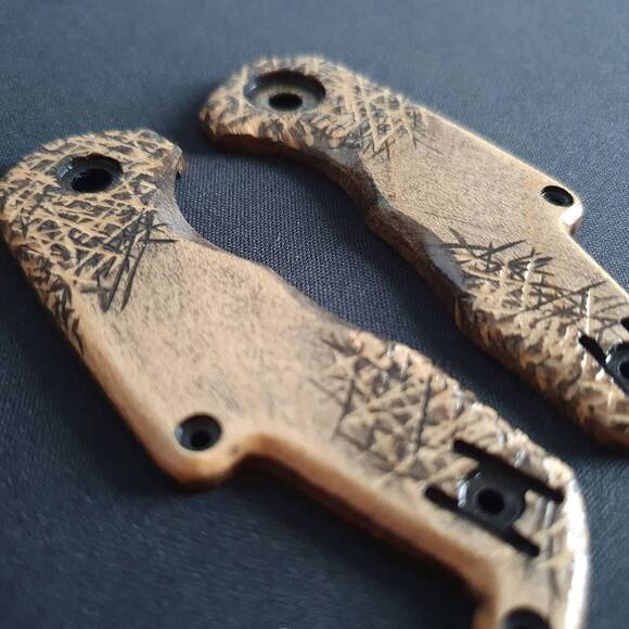 MKM Isonzo maple handle scales - Scratches / hand-painted
