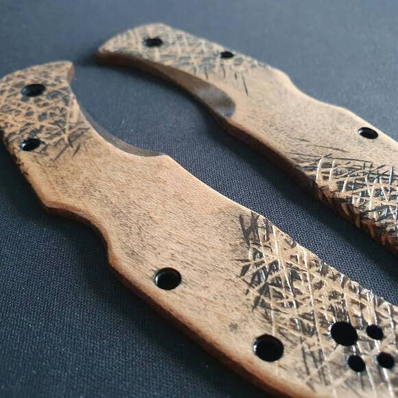 Scratches - Spyderco Endela Knife Scales by Svechnikov Knives