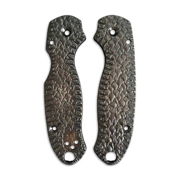 Shark Teeth Black - Spyderco Para 3 Knife Scales by Svechnikov Knives