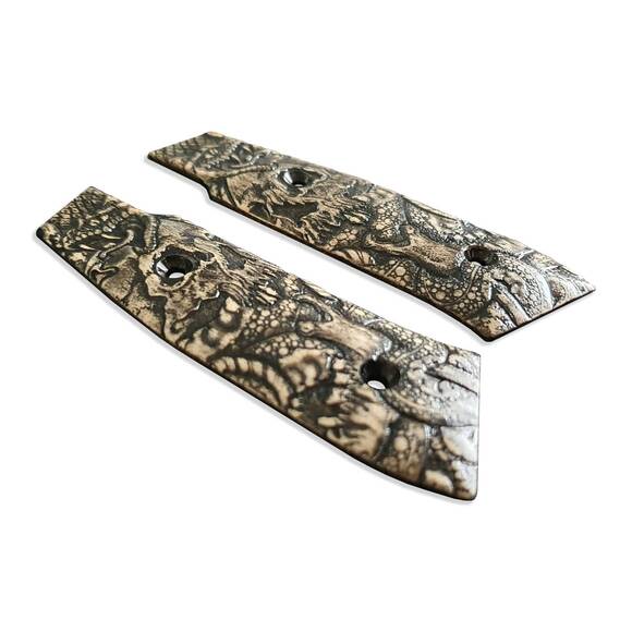 Laugo Arms Alien Maple Grips - Skull Snake / Hand-painted