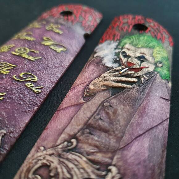 1911 Full-Size Bobtail Maple Grips - Smoking Joker V2 / Hand-painted