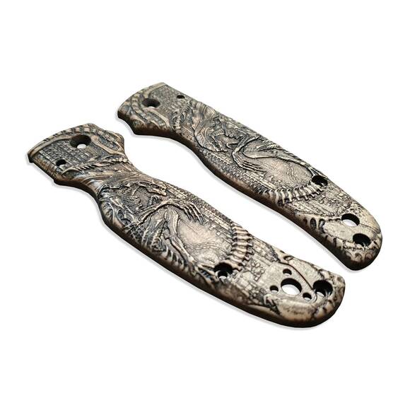 Alien - Spyderco Shaman Knife Scales by Svechnikov Knives
