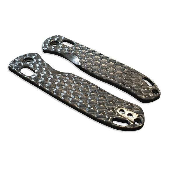 Kizer Drop Bear maple handle scales - Dragon Scales Black / hand-painted