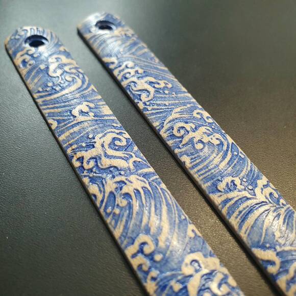 CRKT CEO Flipper maple handle scales - Japan Wave / hand-painted