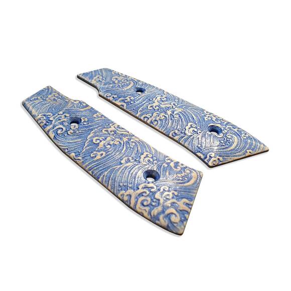 Japan Wave - Laugo Arms Alien Grips