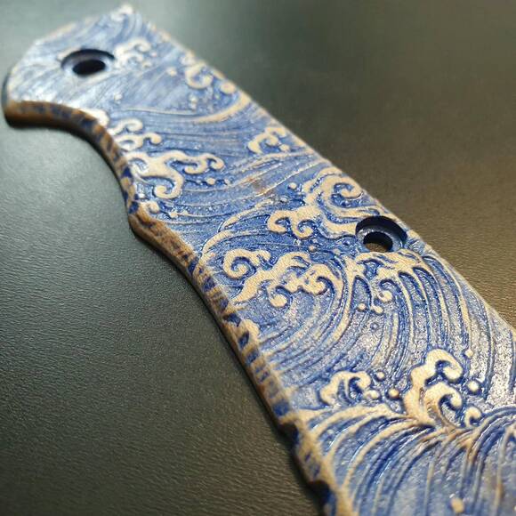 Zero Tolerance ZT 0566 maple handle scales - Japan Wave / hand-painted