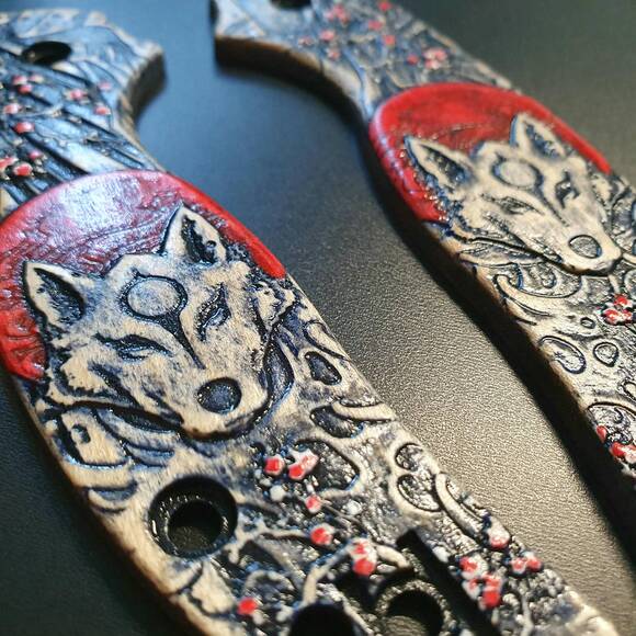 Spyderco Sage 5 maple handle scales - Japanese Wolf And Sakura / hand-painted