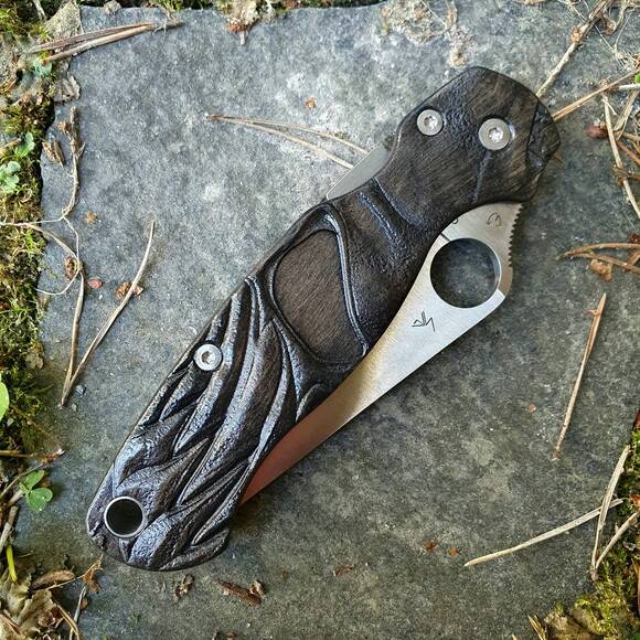 Kid Of Darkness Black - Spyderco Para Military 2 Cru-Wear Knife Scales by Svechnikov Knives