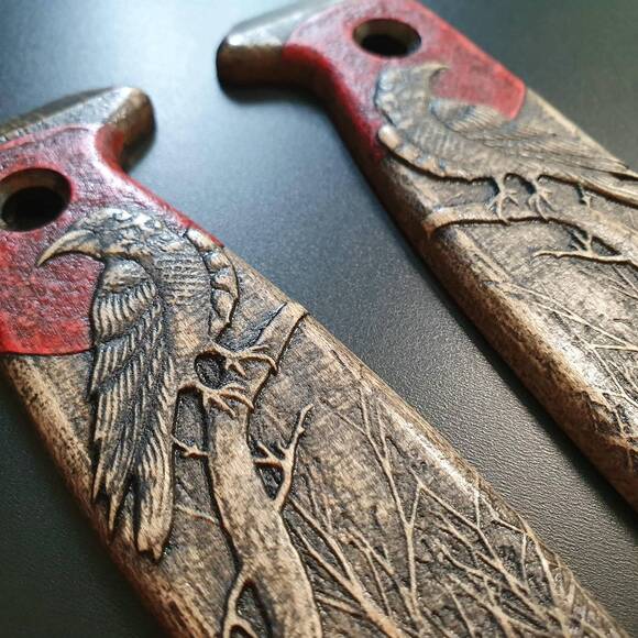 ESEE Model 3/4 maple handle scales - Red Raven / hand-painted