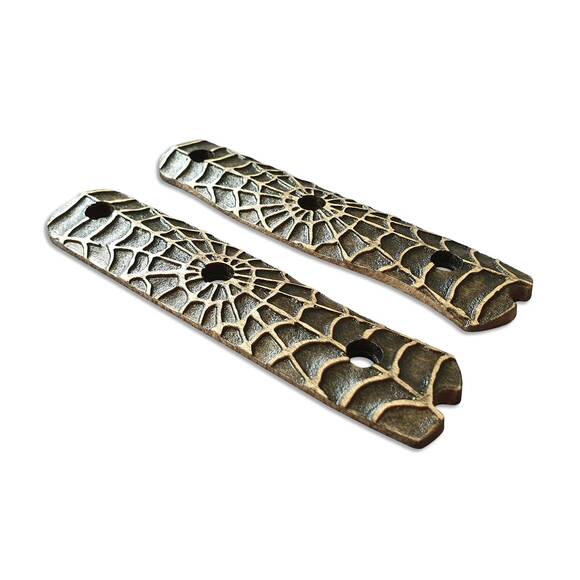 Fällkniven F1X maple handle scales - Spider Web V2 / hand-painted