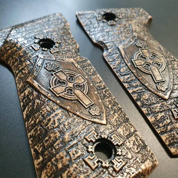 Beretta 92 Full-Size Maple Grips - Temple Knight / Hand-painted