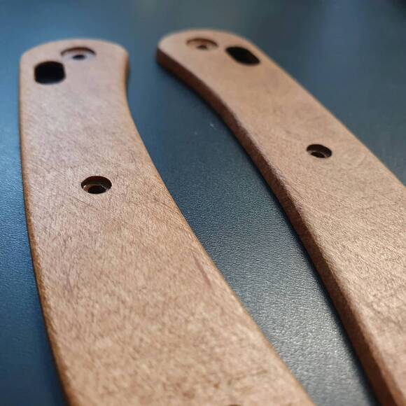 Traditional (3166) - Knafs Lander 2 Knife Scales by Svechnikov Knives