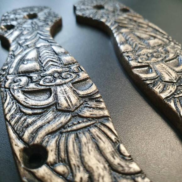 Spyderco Para Military 2 maple handle scales - Vegvisir X Viking / hand-painted