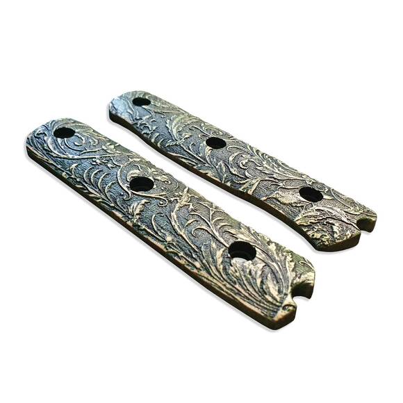 Fällkniven F1X maple handle scales - Wild Thickets Green / hand-painted