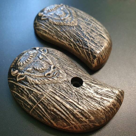 Bond Arms Hand Cannon Maple Grips - Buffalo / Hand-painted