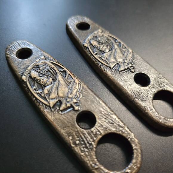 ESEE Izula 2 maple handle scales - Catrina / hand-painted