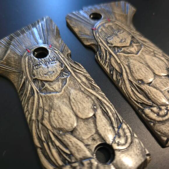 Beretta 92 Full-Size Maple Grips - Code 002 / Hand-painted