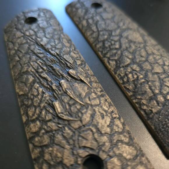 1911 Full-Size Maple Grips - Dragon Slayer (3169) / Hand-painted