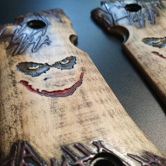 Beretta 84 Maple Grips - Joker Ha-Ha-Ha Purple / Hand-painted