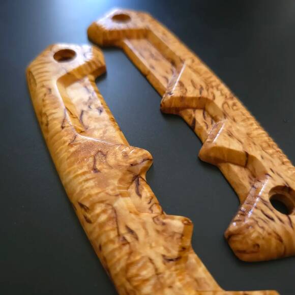 Extrema Ratio Fat Boy karelian birch handle scales - Traditional / hand-painted