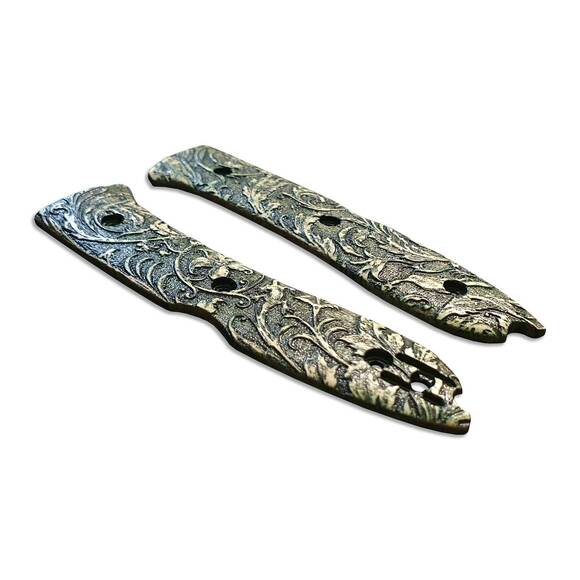 Wild Thickets Green - Spyderco SpyOpera Knife Scales by Svechnikov KnivesWild Thickets Green - Spyderco SpyOpera Knife Scales by Svechnikov Knives